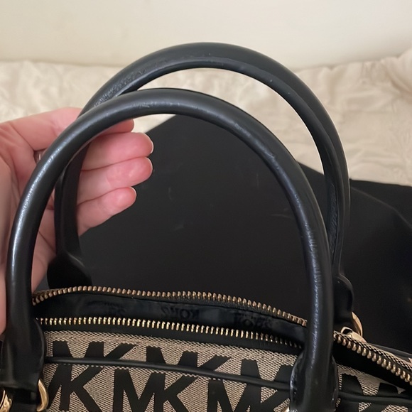 Michael Kors Purse - Picture 11 of 16